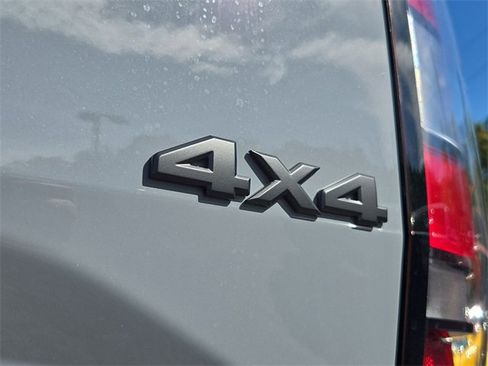 New 2026 Nissan Frontier SV image 26