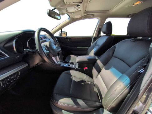 Used 2016 Subaru Outback 2.5i Limited AWD/4WD image 10