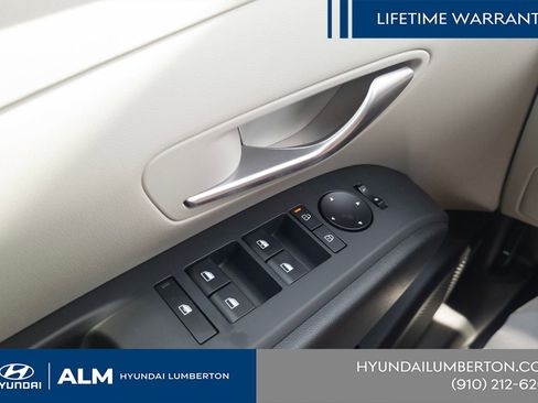 New 2025 Hyundai Tucson SE image 26