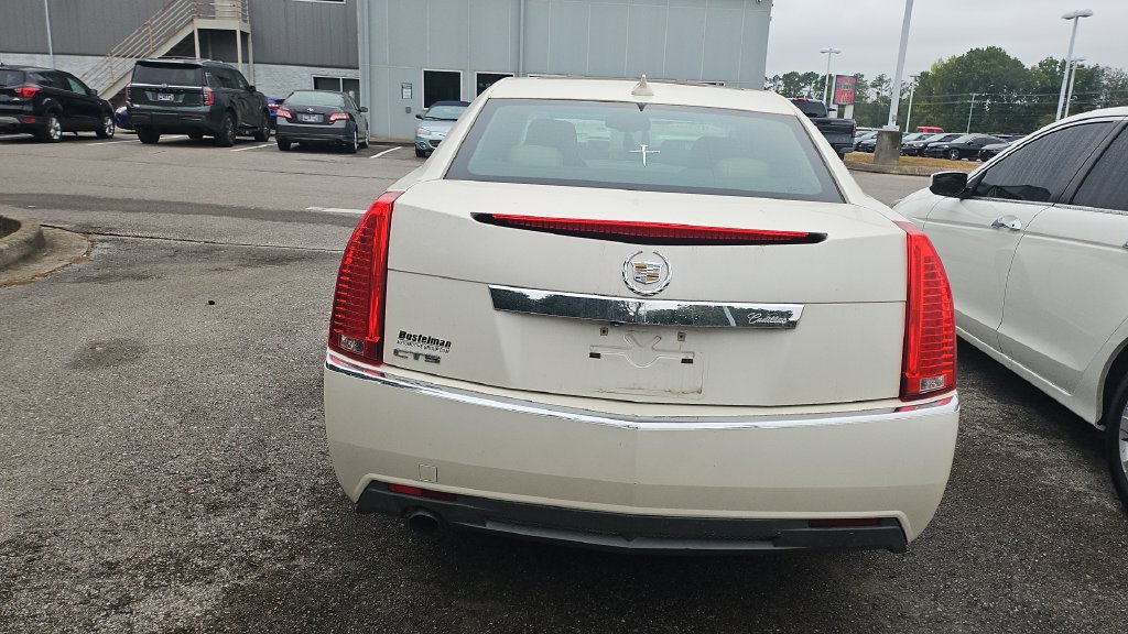 Used 2013 Cadillac CTS Luxury RWD image 3
