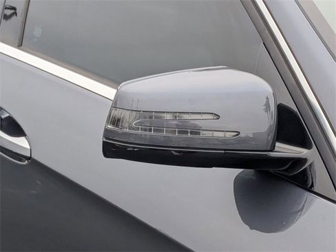 Used 2016 Mercedes-Benz E 350 Sedan w/ Premium Package image 10
