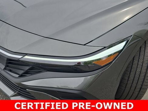 Certified 2025 Hyundai Elantra SEL FWD image 32