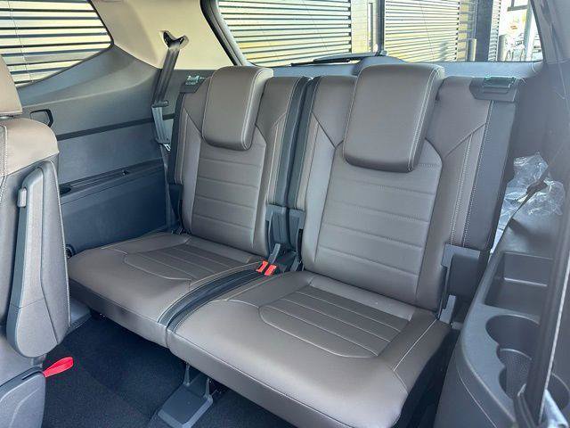 New 2025 Volkswagen Atlas SEL AWD/4WD image 12
