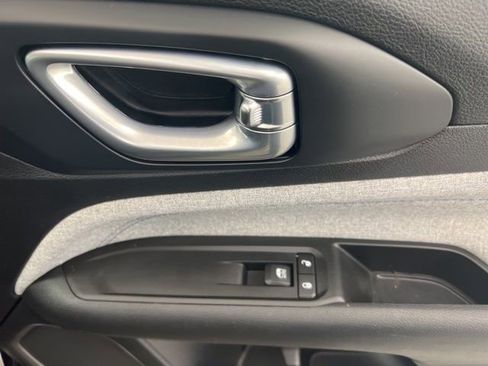 Used 2022 Jeep Compass Latitude image 23