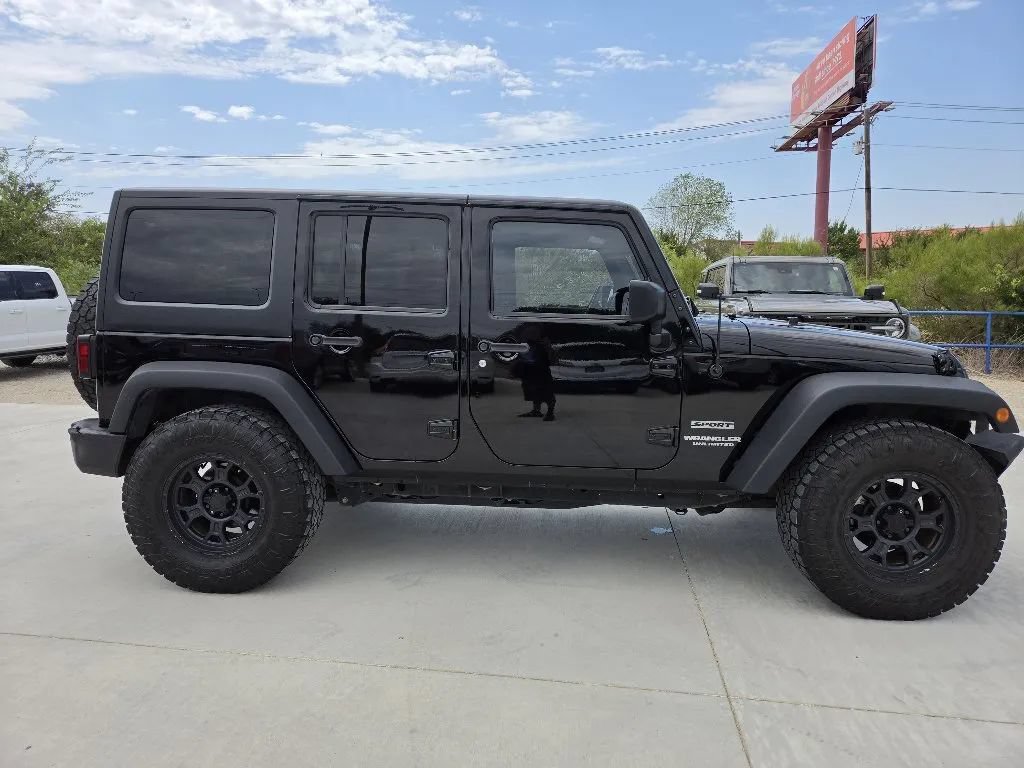 Used 2016 Jeep Wrangler Unlimited Sport w/ Quick Order Package 24S AWD/4WD image 4