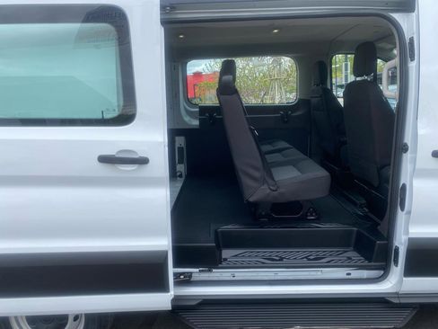 Used 2021 Ford Transit 250 Low Roof RWD image 5