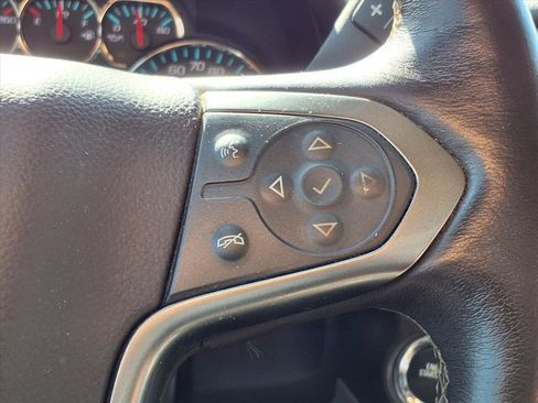 Used 2016 Chevrolet Suburban LT image 15