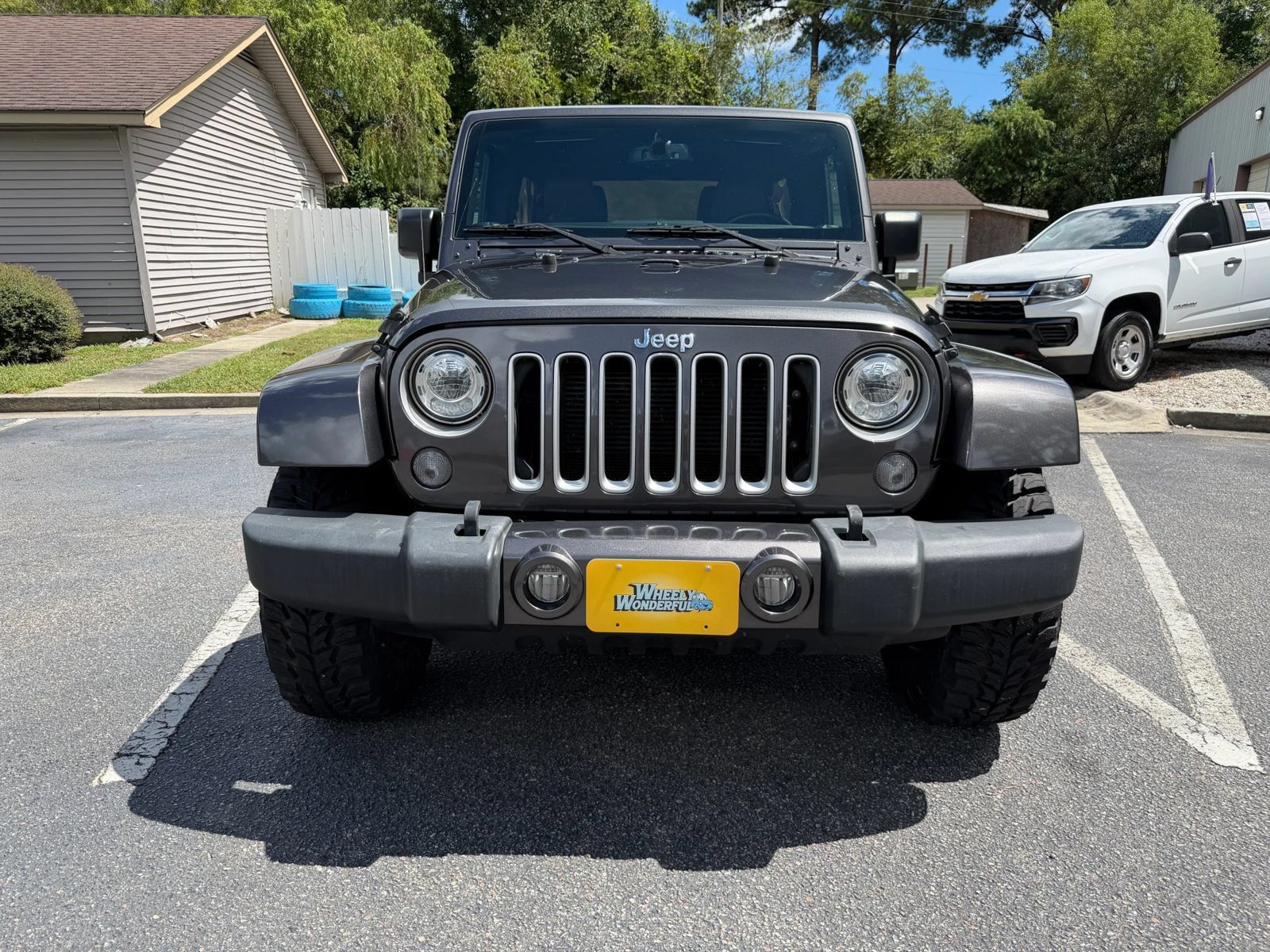 Used 2017 Jeep Wrangler Unlimited Sahara w/ Max Tow Package AWD/4WD image 3