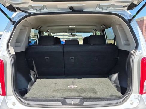 Used 2012 Scion xB FWD image 19