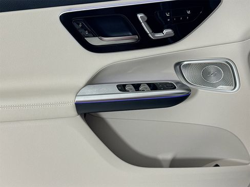 New 2026 Mercedes-Benz GLC 300 image 19