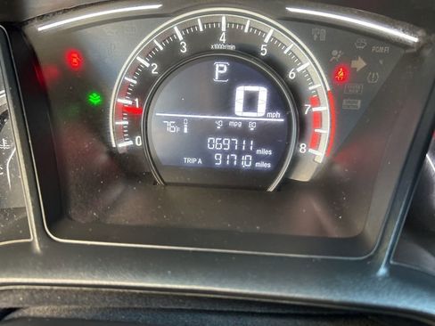 Used 2018 Honda Civic LX image 42