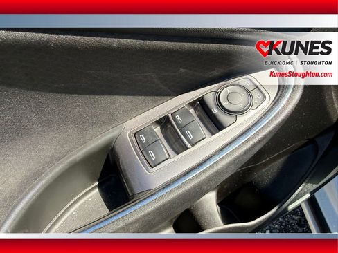 Used 2022 Chevrolet Malibu LT FWD image 19