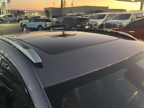 Used 2023 Chevrolet Bolt EUV Premier w/ Sun & Sound Package image 8