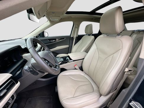 Used 2023 Lincoln Nautilus Reserve FWD image 21