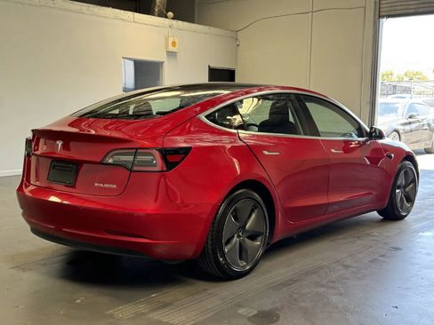 Used 2020 Tesla Model 3 Performance image 4