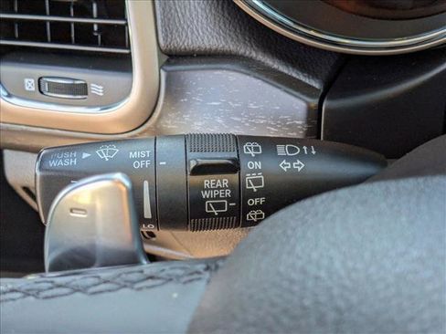 Used 2016 Jeep Grand Cherokee Laredo image 15