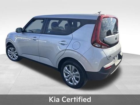 Used 2020 Kia Soul LX image 5