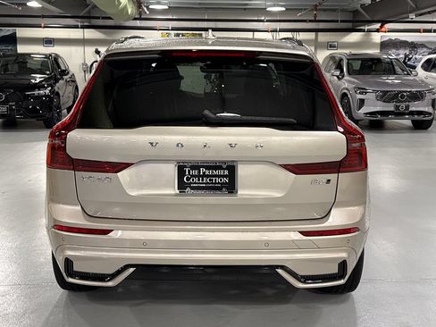 Used 2026 Volvo XC60 B5 Plus w/ Climate Package AWD/4WD image 3