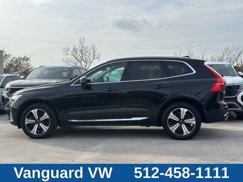 Used 2023 Volvo XC60 T8 Plus AWD/4WD image 4