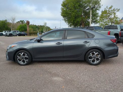 Used 2019 Kia Forte LXS image 3