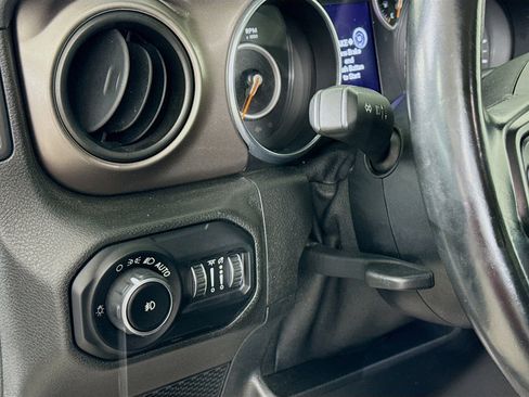 Used 2020 Jeep Wrangler Sport image 13