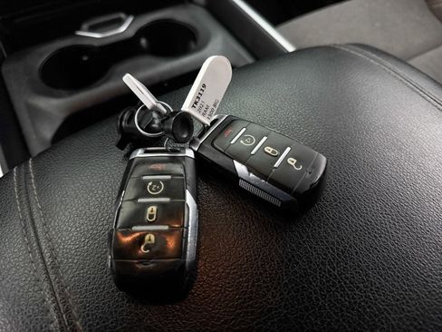 Used 2021 RAM 1500 Big Horn image 34