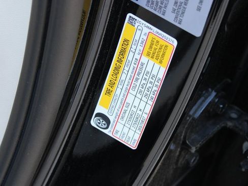 Used 2022 Cadillac Escalade ESV Premium Luxury Platinum image 37