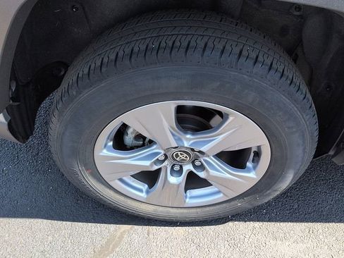 Certified 2024 Toyota RAV4 XLE w/ Convenience Package AWD/4WD image 9