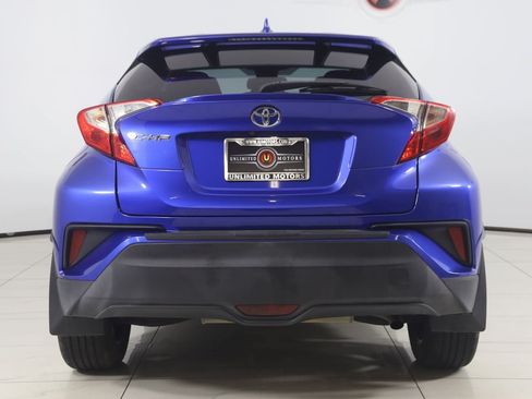 Used 2018 Toyota C-HR XLE FWD image 42