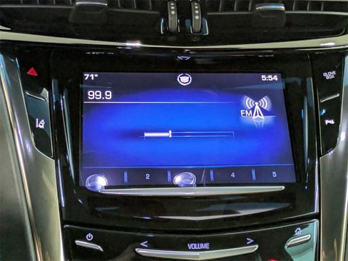 Used 2014 Cadillac ELR w/ Luxury Package image 17