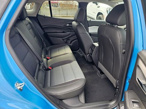 Used 2026 Chevrolet Trax LT w/ Driver Confidence Package FWD image 12