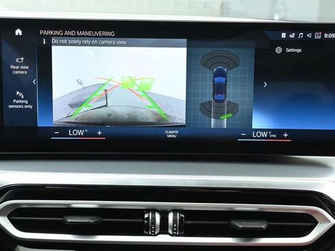 Used 2023 BMW 330i xDrive 330i xDrive w/ M Sport Package image 32