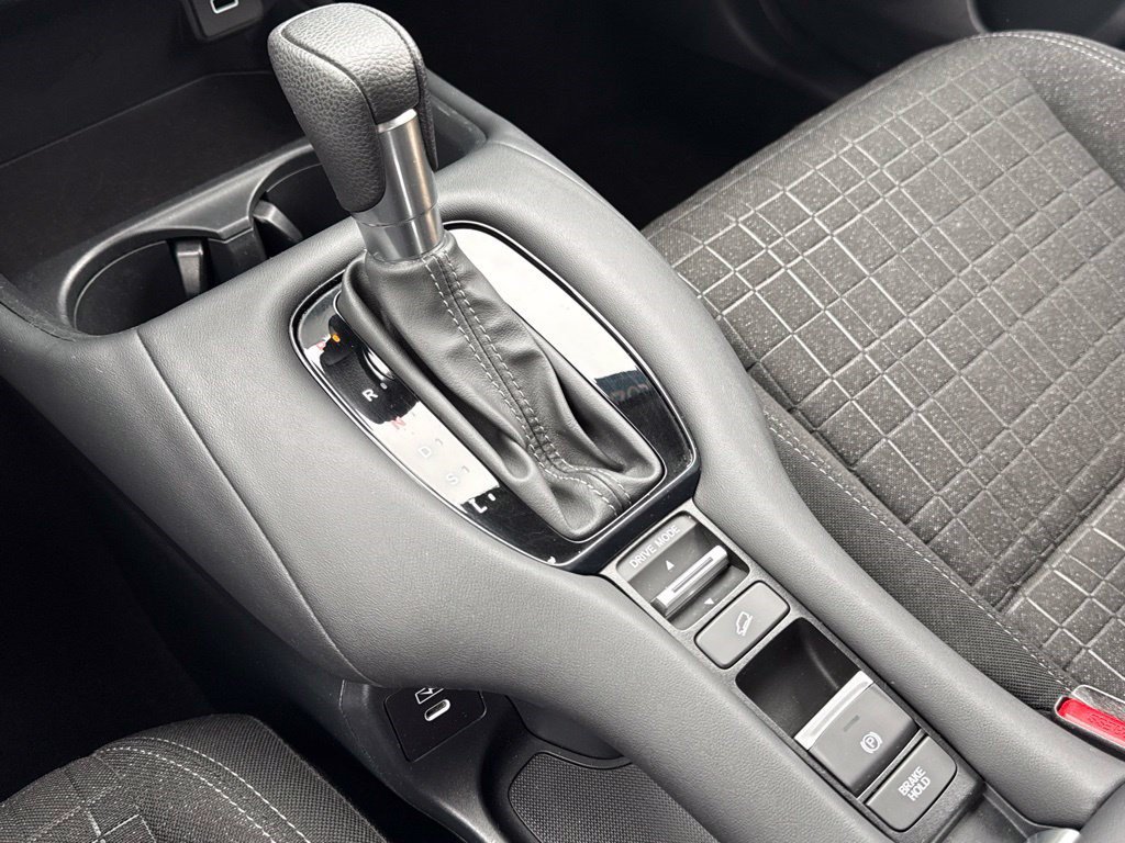 Certified 2024 Honda HR-V LX image 30