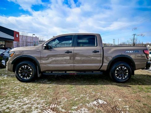 Used 2021 Nissan Titan PRO-4X w/ Pro-4x Convenience Package image 8