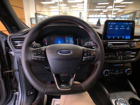 Certified 2025 Ford Escape ST-Line FWD image 13