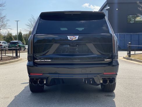 Used 2026 Cadillac Escalade V image 17