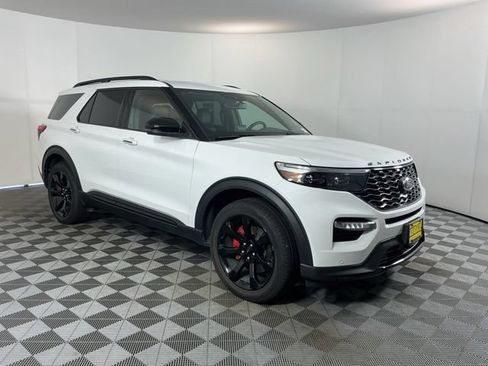 Used 2024 Ford Explorer ST w/ Technology Package AWD/4WD image 3