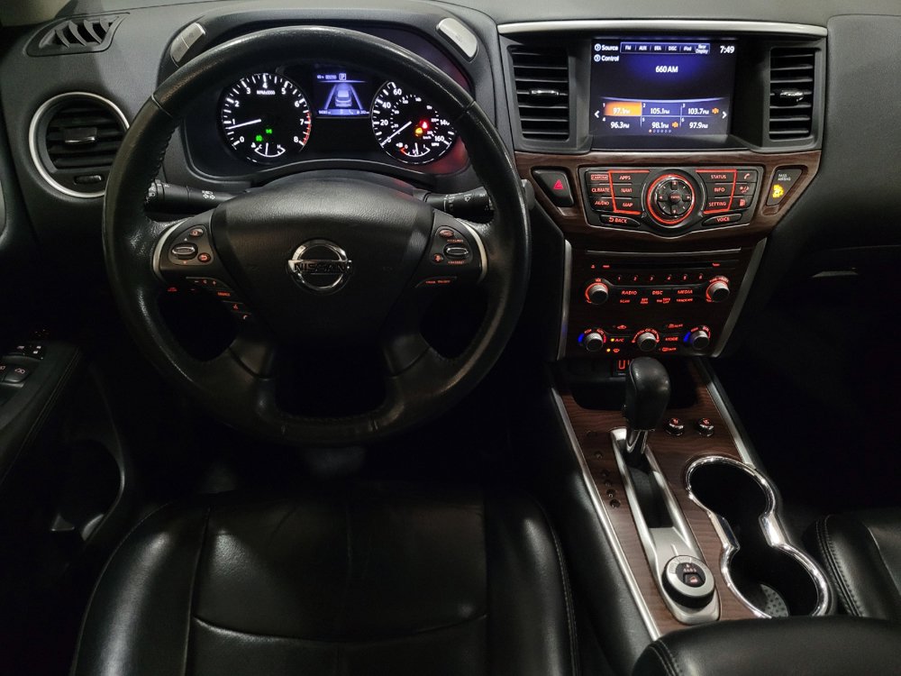 Used 2018 Nissan Pathfinder Platinum AWD/4WD image 22