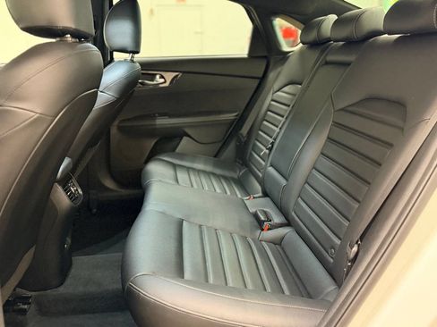 Used 2023 Kia Forte GT-Line w/ GT-Line Premium Package FWD image 22