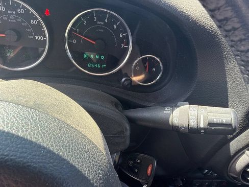 Used 2016 Jeep Wrangler Sport AWD/4WD image 8