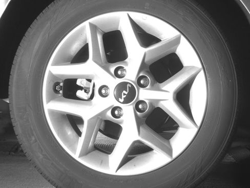 Used 2025 Kia Soul LX w/ LX Technology Package FWD image 15