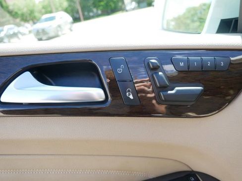 Used 2013 Mercedes-Benz ML 350 4MATIC image 14