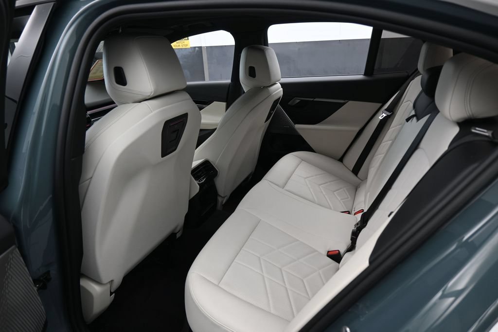 Used 2024 BMW 530i w/ M Sport Package RWD image 41