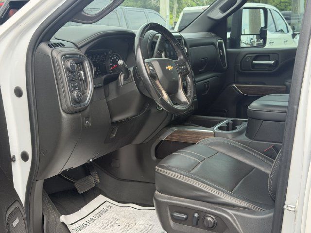 Used 2023 Chevrolet Silverado 3500 High Country w/ Snow Plow Prep/Camper Package AWD/4WD image 13