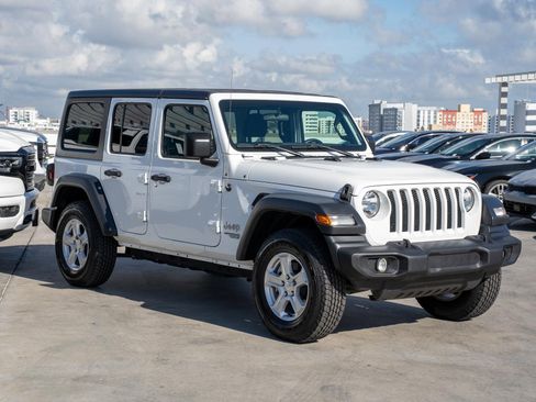 Used 2020 Jeep Wrangler Unlimited Sport S image 4