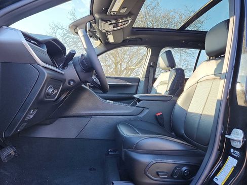 New 2025 Jeep Grand Cherokee Limited image 9