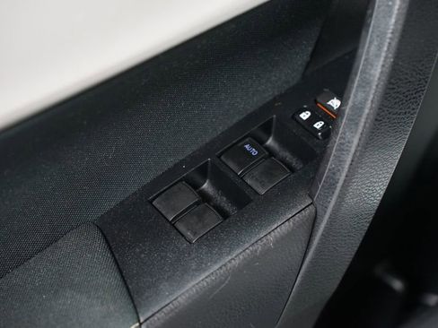 Used 2016 Toyota Corolla S image 27