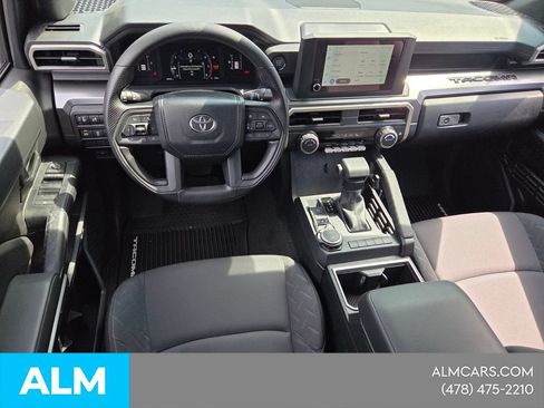 Used 2025 Toyota Tacoma SR5 AWD/4WD image 9