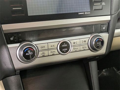 Used 2015 Subaru Legacy 3.6R Limited image 23