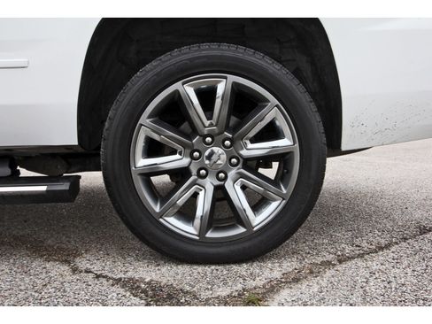 Used 2018 Chevrolet Tahoe Premier image 32